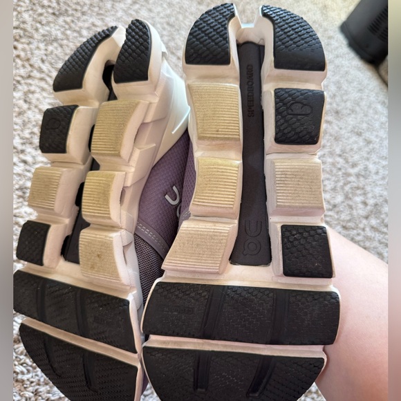 On Cloudflyer 4 - Picture 5 of 9